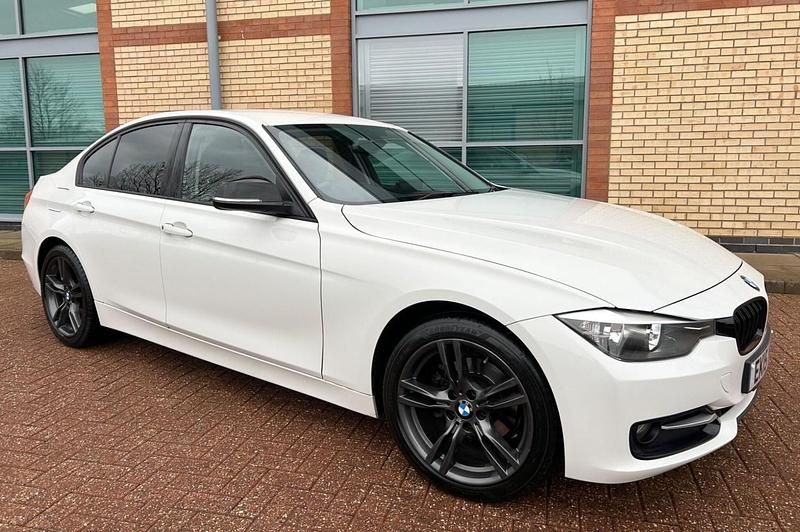 White Used 2015 BMW 318 Sport Line Sedan | £10,795 (Good price) - Image 1/4