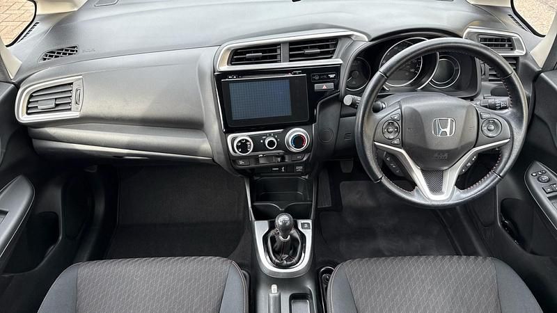 Used Honda Jazz Sport 130 HP (95 kW) 2019 Silver Hatchback