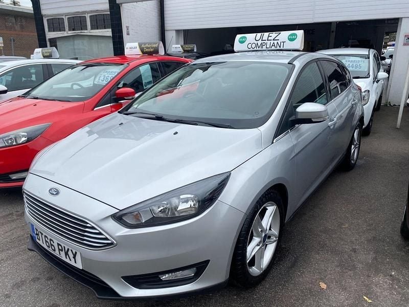 Silver Used 2017 Ford Focus Zetec Hatchback | £5,250 (Super price) - Image 1/3