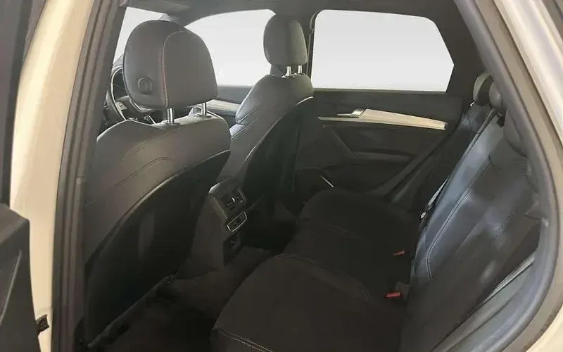 Used Audi Q5 S-Line 265 HP (194 kW) 2023 White SUV