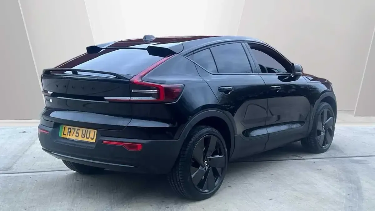 Usado Volvo EC40 Performance 325 kW (442 HP) 2025 Preto SUV