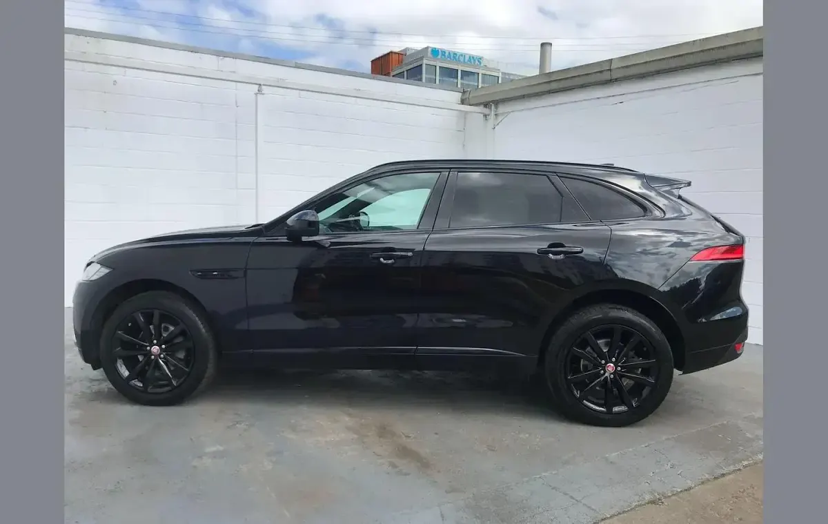 Used Jaguar F-Pace Chequered Flag 177 HP (130 kW) 2020 Black SUV