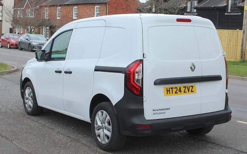 Used Renault Kangoo 95 HP (69 kW) 2023 White MPV