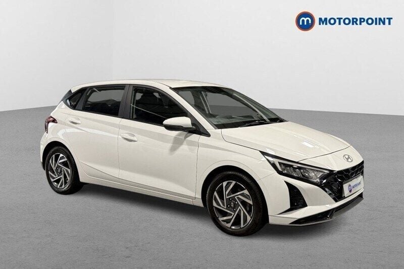 White Used 2023 Hyundai i20 Advanced Hatchback | £15,199 (Good price) - Image 1/4