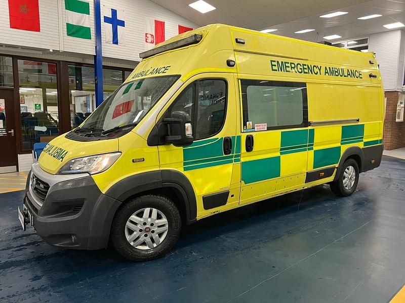 Used Fiat Ducato 180 HP (132 kW) 2016 Yellow Van