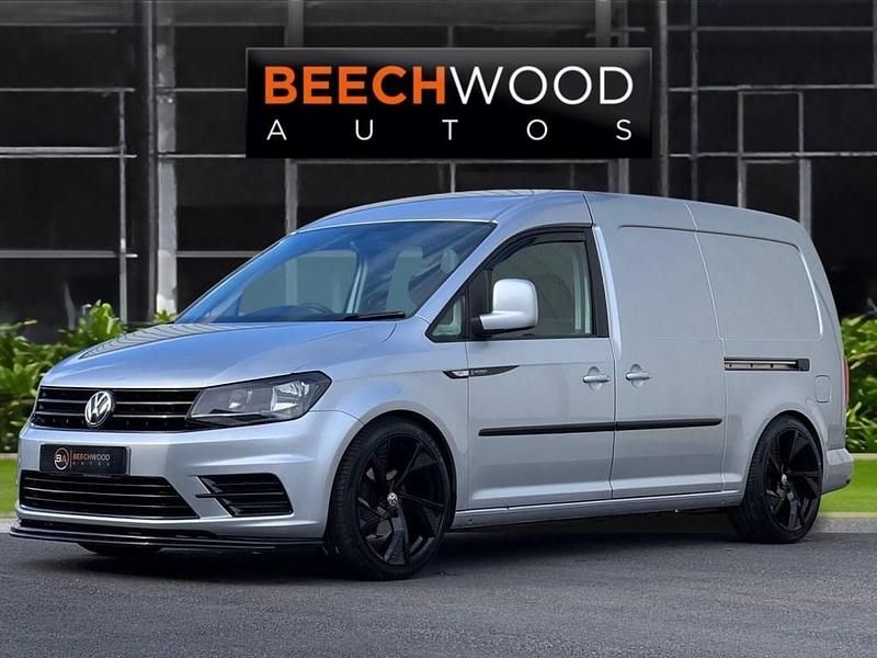Used VW Caddy Maxi Trendline 102 HP (75 kW) 2015 Silver MPV