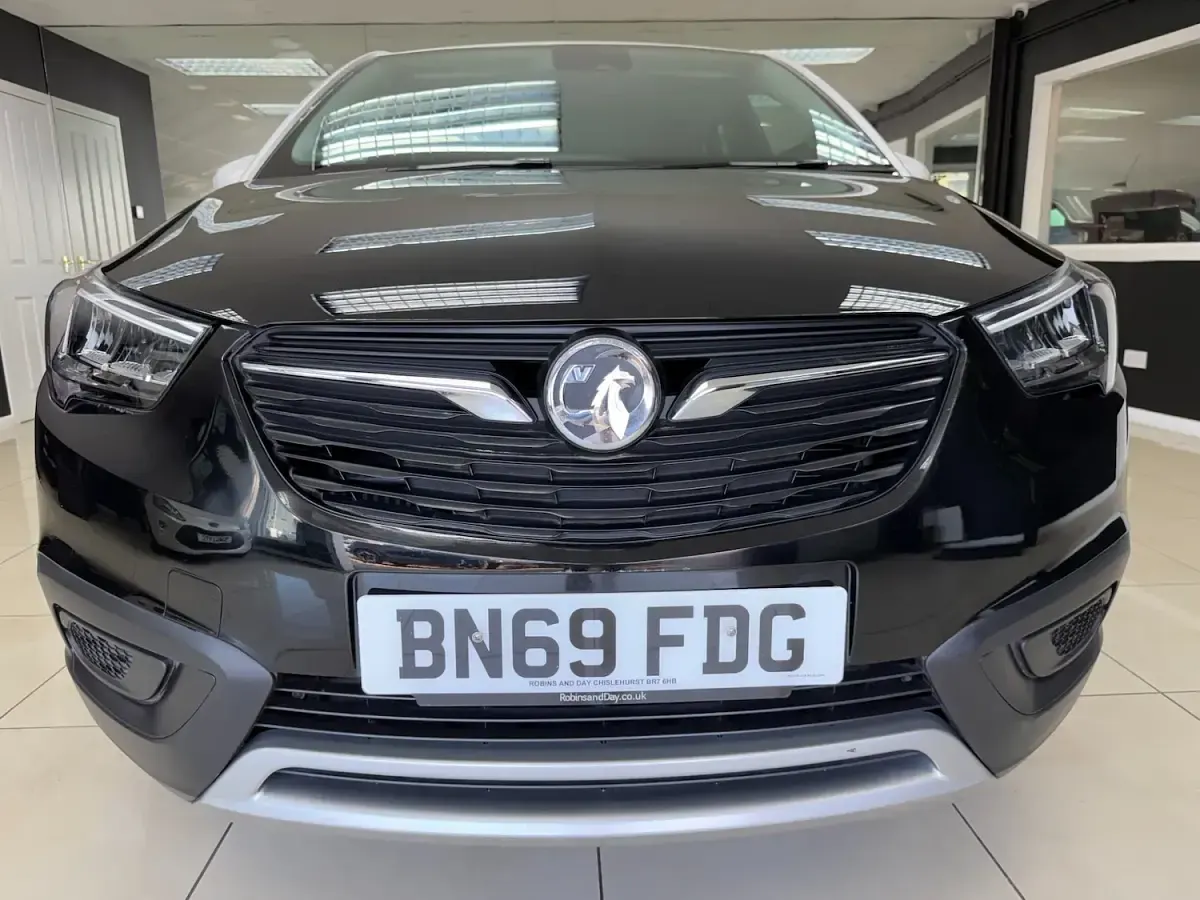 Used Vauxhall Crossland X Sport 110 HP (80 kW) 2019 Black SUV