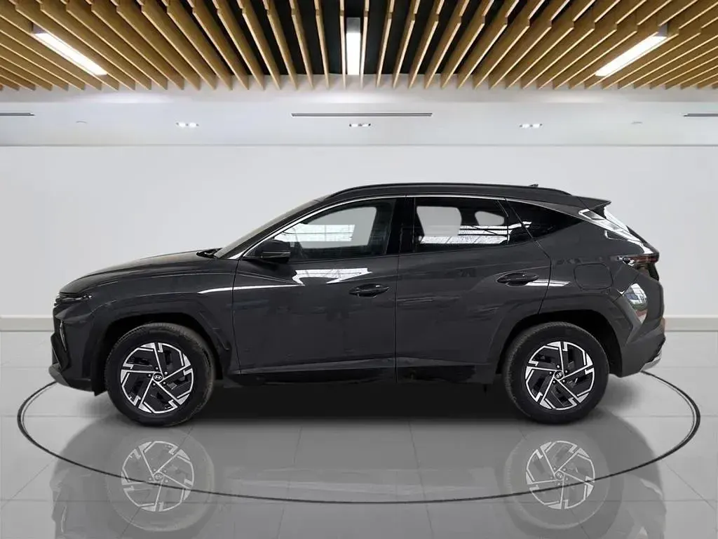 Used Hyundai Tucson Advanced 160 HP (117 kW) 2024 Grey SUV
