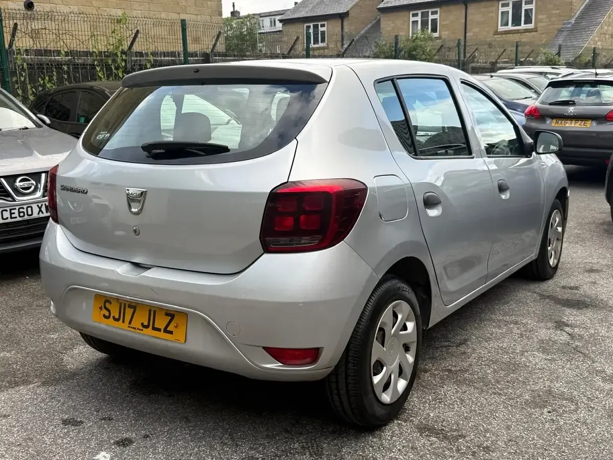 Used Dacia Sandero Ambiance 2017 Silver Hatchback