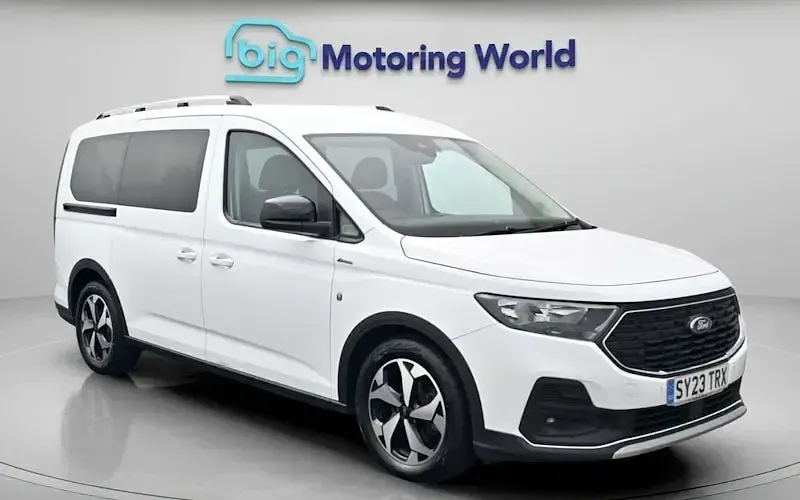 Used Ford Tourneo Active 122 HP (89 kW) 2026 Estate
