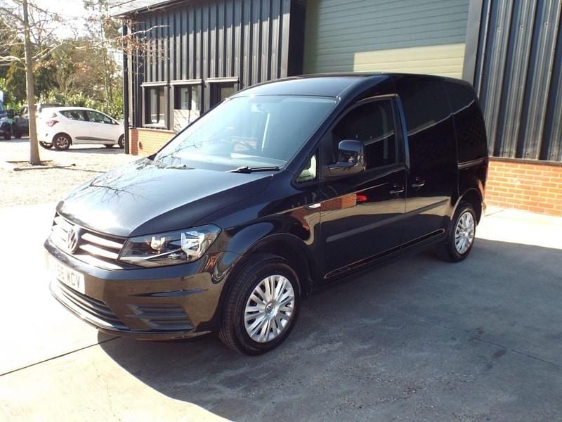 Used VW Caddy Trendline 102 HP (75 kW) 2016 Black MPV