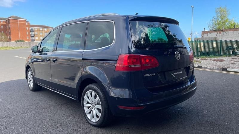 Usado VW Sharan S 150 HP (110 kW) 2013 Azul Monovolume