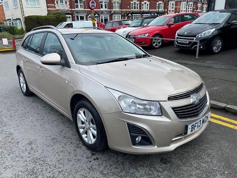 Used Chevrolet Cruze LT 141 HP (103 kW) 2013 Beige Estate