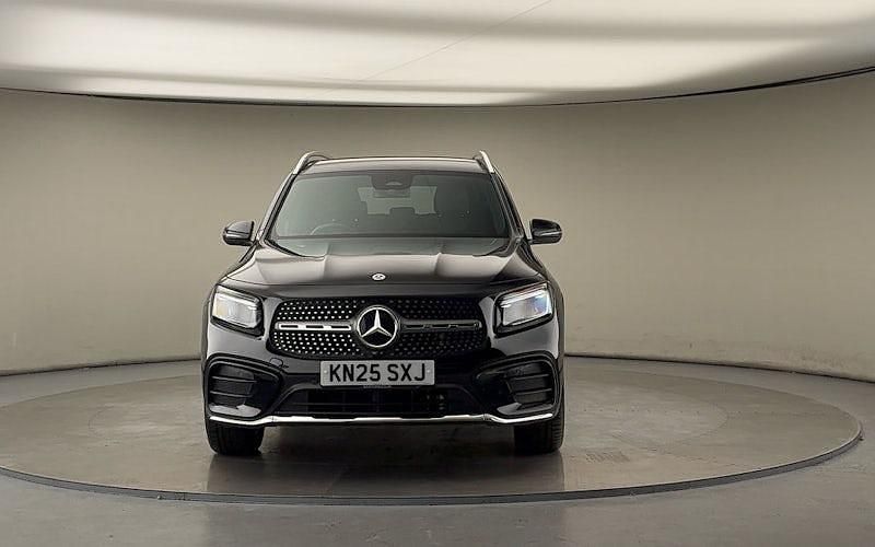 Used Mercedes GLB200 Executive 163 HP (119 kW) 2025 SUV