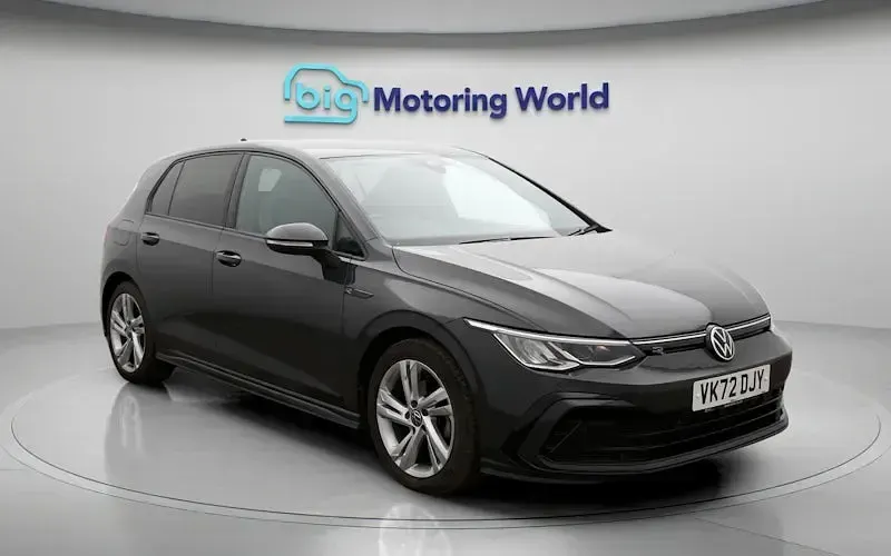 Used VW Golf VIII R-line 150 HP (110 kW) 2024 Hatchback