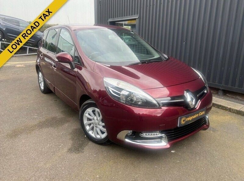 Red Used 2014 Renault Scénic III Dynamique MPV | £3,995 (Fair price) - Image 1/4