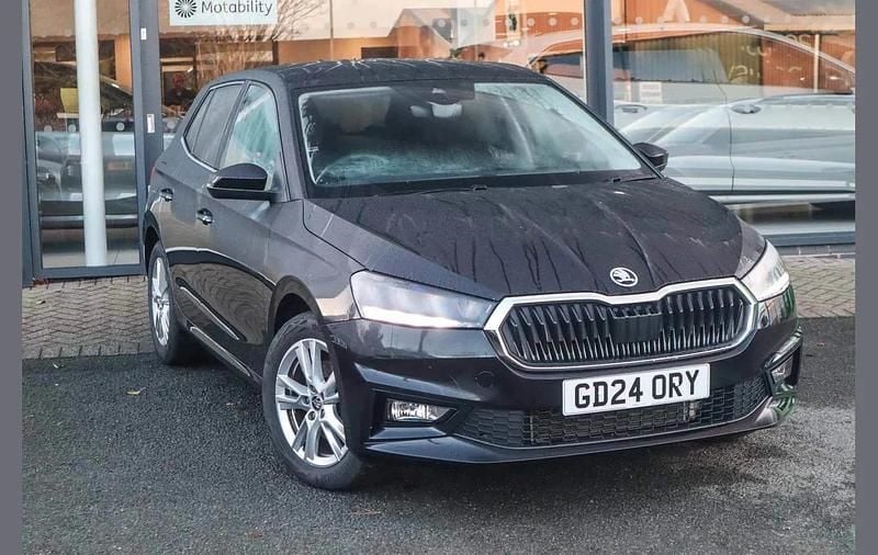 Black Used 2024 Skoda Fabia SE L Hatchback | £16,577 (Good price) - Image 1/4