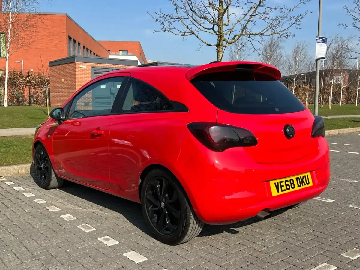 Second-hand Vauxhall Corsa 2019 Roșu Hatchback