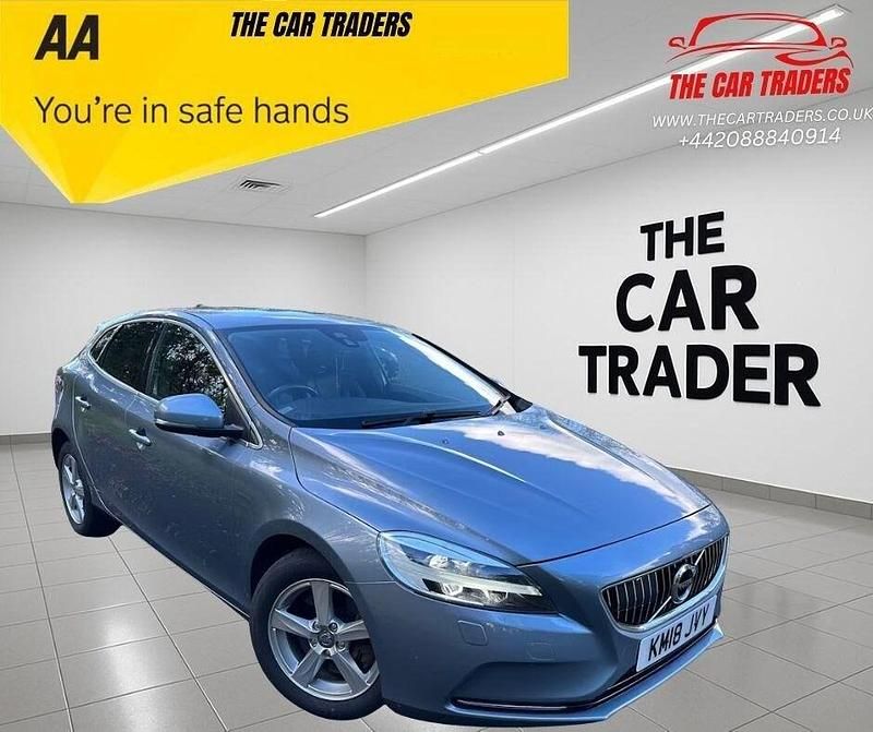 Blue Used 2018 Volvo V40 Inscription Hatchback | £11,388 (Fair price) - Image 1/3