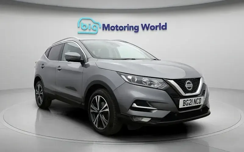 Used Nissan Qashqai N-Connecta 160 HP (117 kW) 2021 Grey SUV