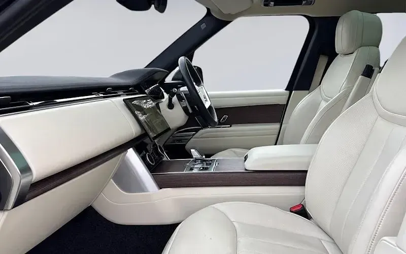 Used Land Rover Range Rover SE 441 HP (324 kW) 2023 Grey SUV