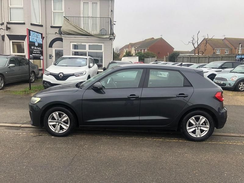 Usado Audi A1 2019 Cinzento SUV