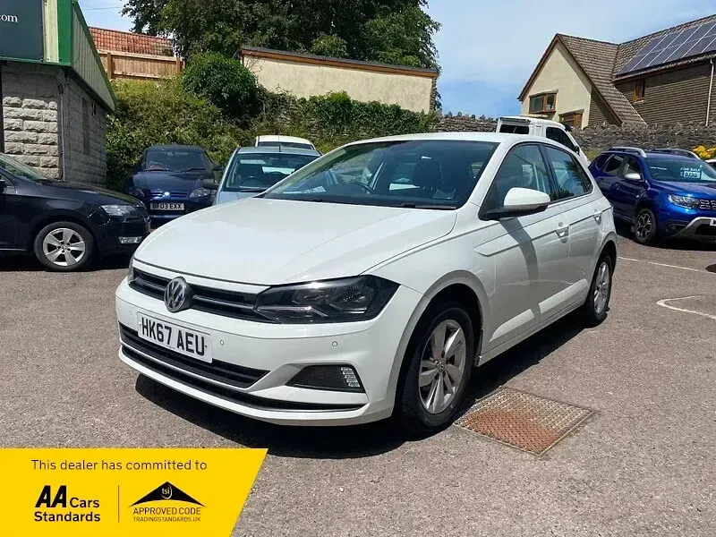 Used VW Polo SE 95 HP (69 kW) 2018 White Hatchback