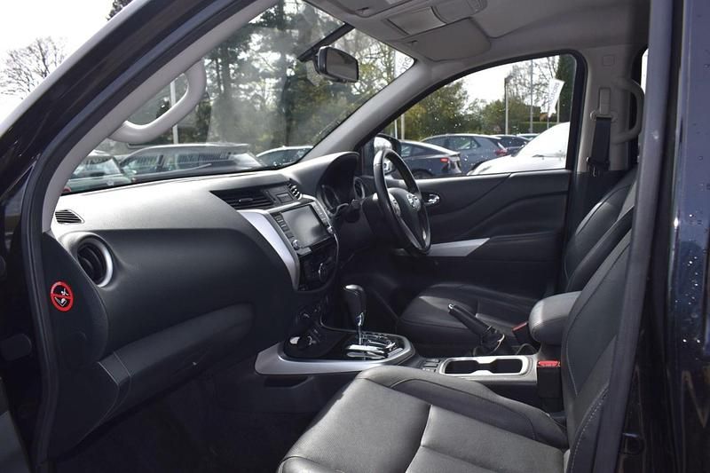 Used Nissan Navara Tekna 190 HP (139 kW) 2021 Black Pickup