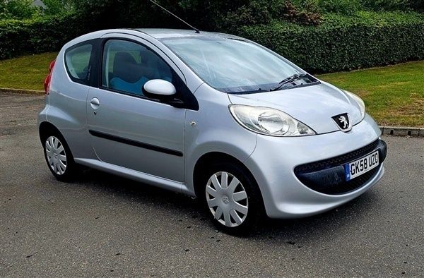 Silver Used 2008 Peugeot 107 Urban Move Hatchback | £2,350 (Fair price) - Image 1/1