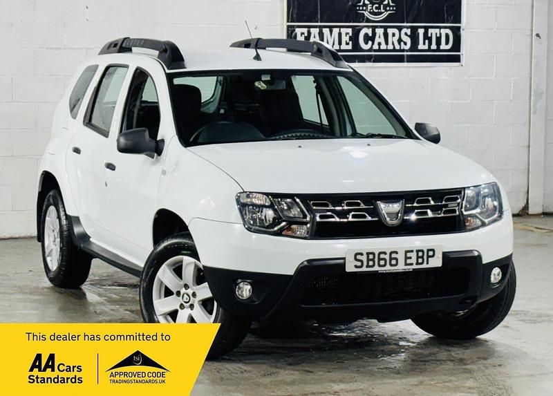 Used Dacia Duster Ambiance 2016 White Hatchback