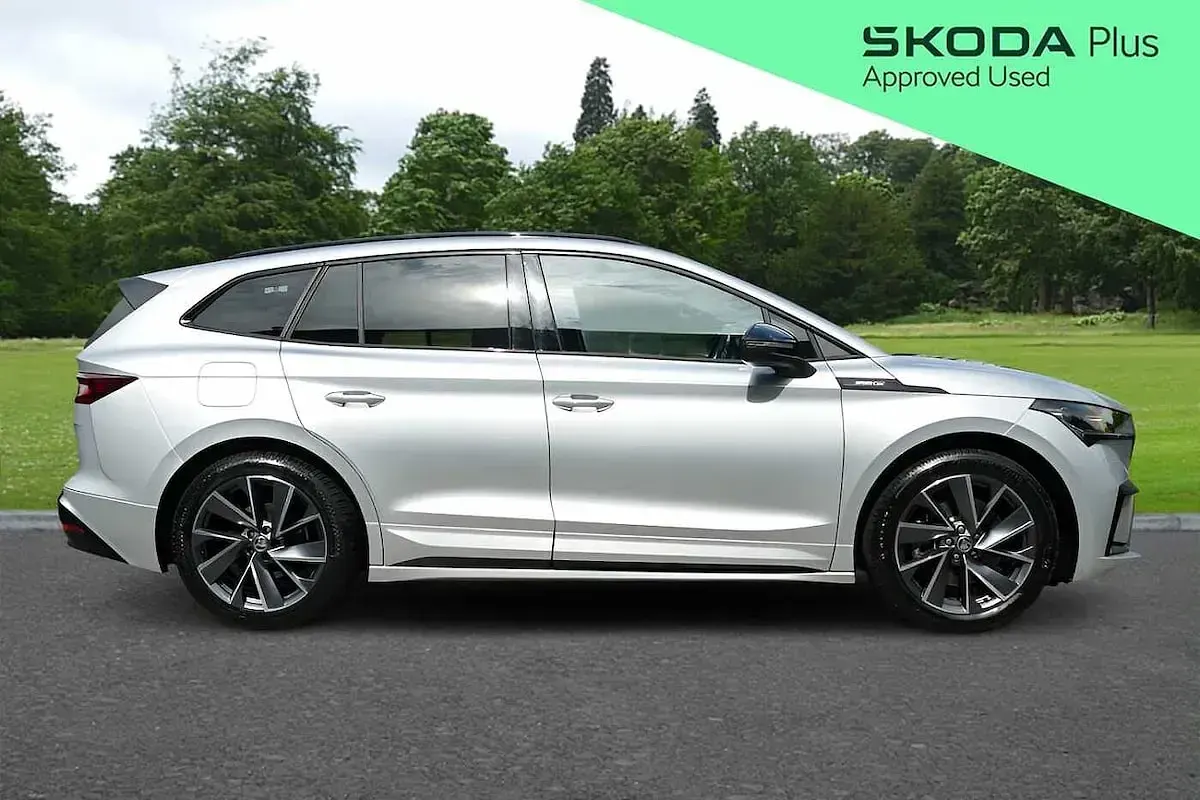 Used Skoda Enyaq iV SportlinePlus 210 kW (286 HP) 2024 Silver SUV
