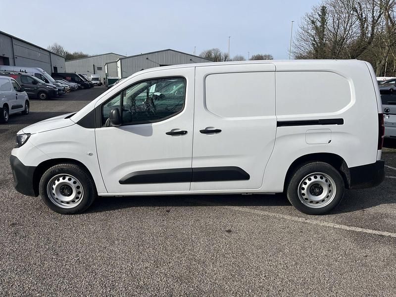 Nuevo Vauxhall Combo S 102 CV (75 kW) 2026 Blanco Monovolumen