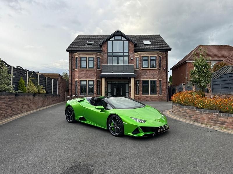 Used Lamborghini Huracán 640 HP (470 kW) 2019 Green Cabriolet