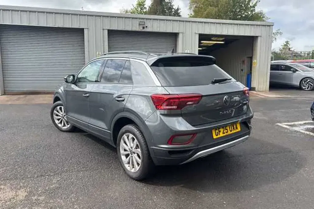 Used VW T-Roc 150 HP (110 kW) 2025 SUV