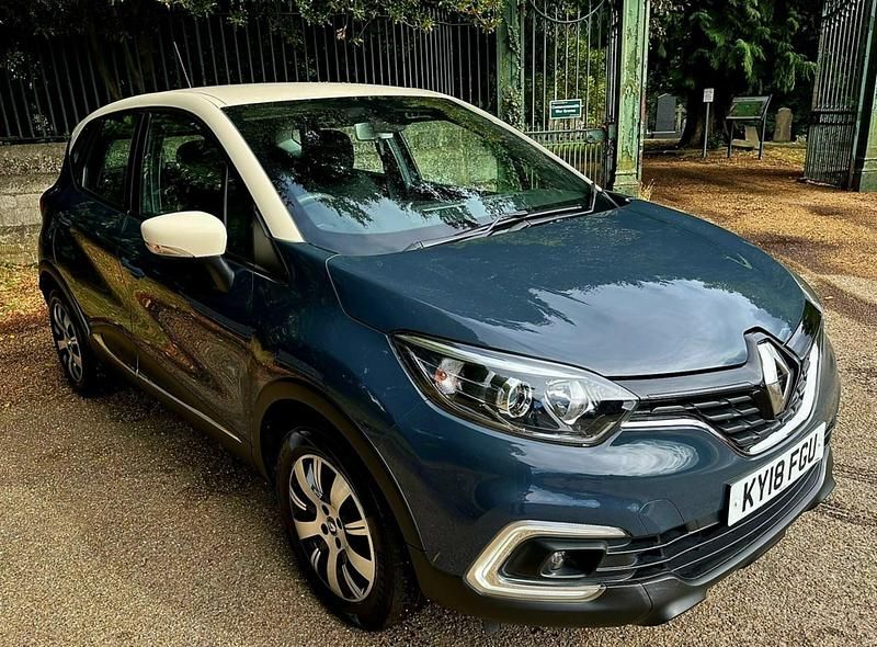 Used Renault Captur Play 2018 Blue SUV
