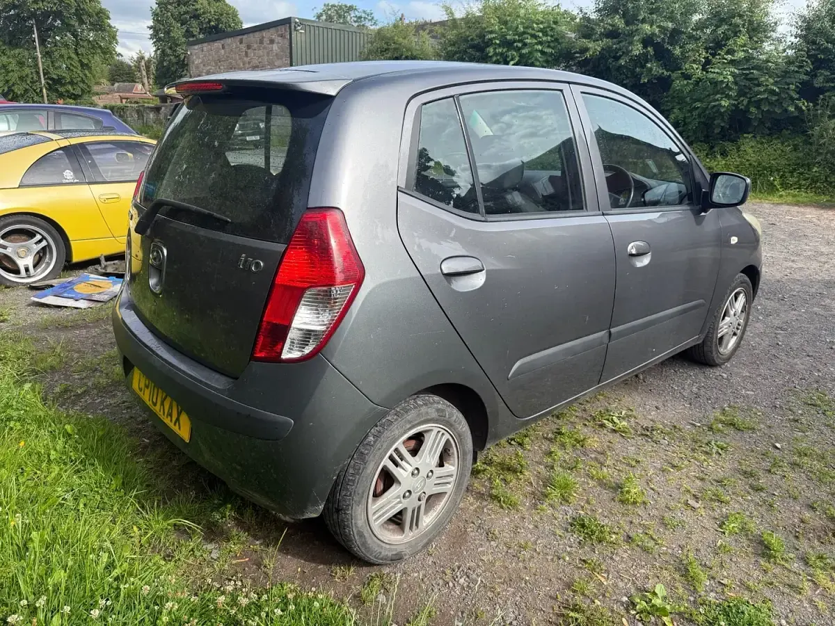 Used Hyundai i10 Style 78 HP (57 kW) 2010 Grey Hatchback