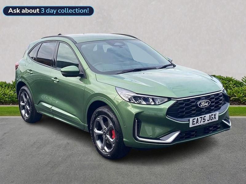 Green New 2025 Ford Kuga ST-Line SUV | £29,999 (A bit pricey) - Image 1/4