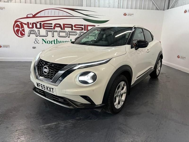 Used Nissan Juke N-Connecta 117 HP (86 kW) 2019 White SUV