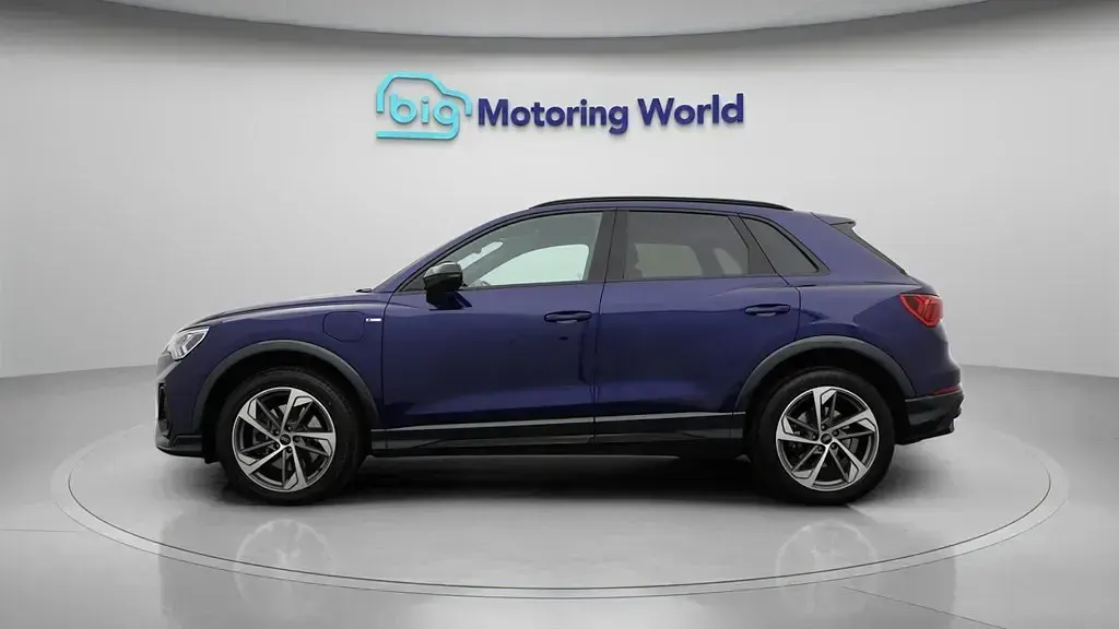 Used Audi Q3 Black Edition 245 HP (180 kW) 2023 Blue SUV