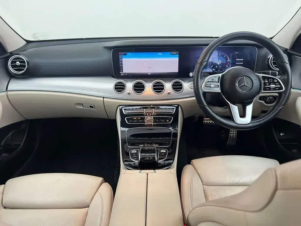 Used Mercedes E220 SE 2018 Black Sedan