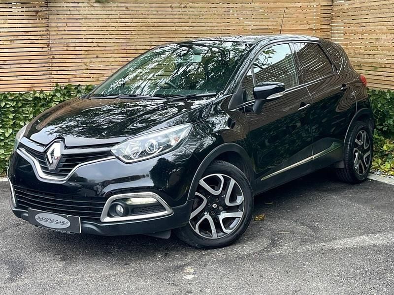 Used Renault Captur Dynamique 90 HP (66 kW) 2017 Black SUV