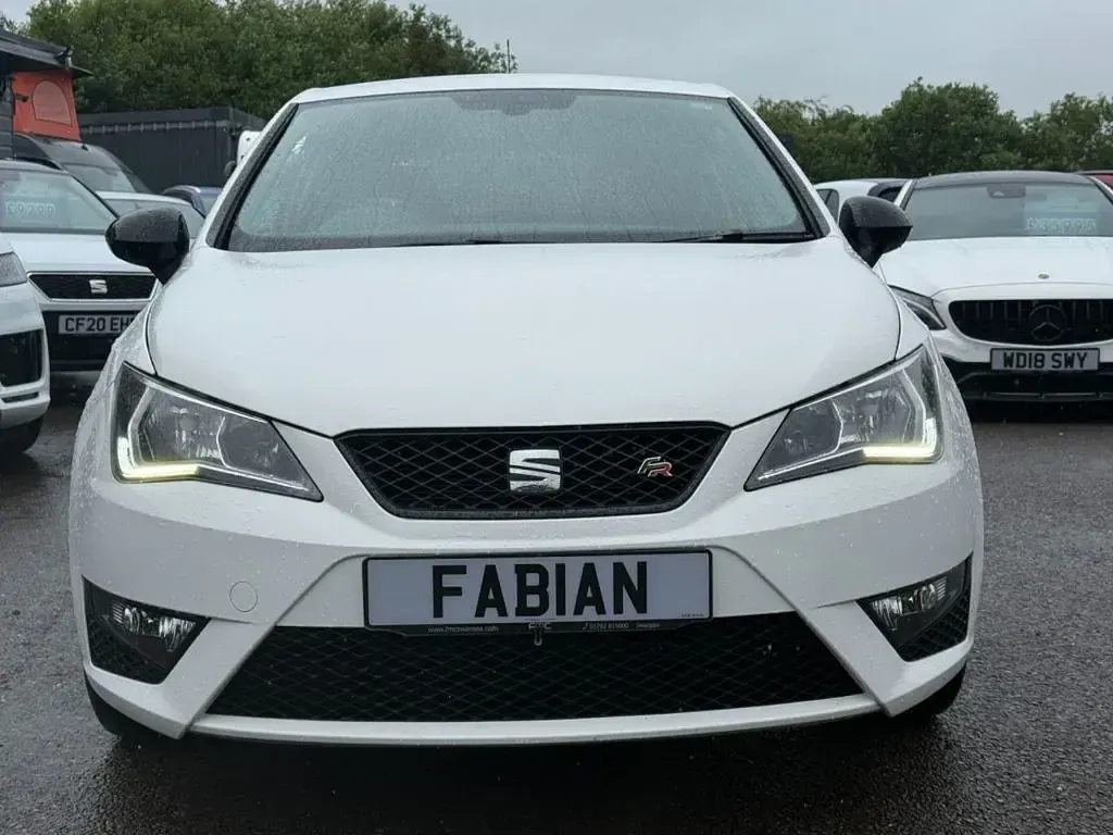 Used Seat Ibiza FR Sport 110 HP (80 kW) 2016 White Coupe