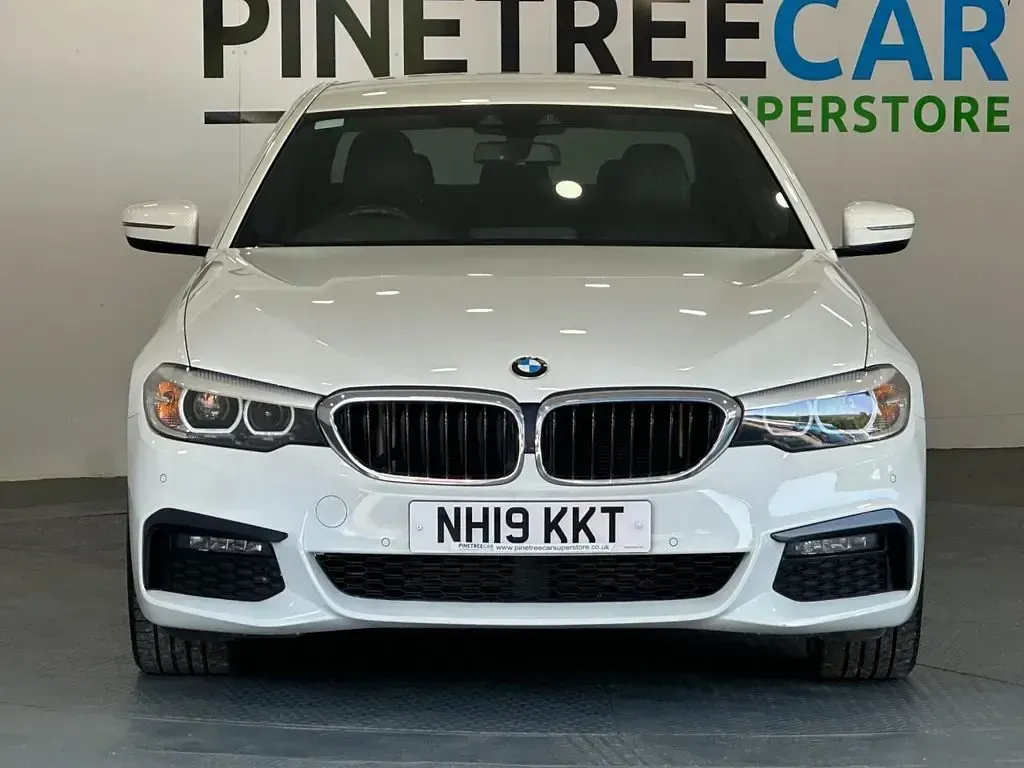 Used BMW 520 M Sport 190 HP (139 kW) 2019 White Sedan