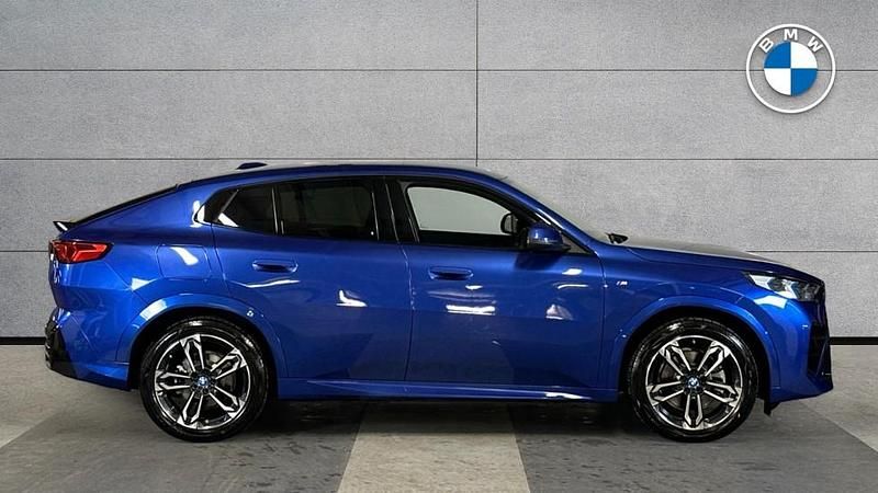 Used BMW iX2 M Sport 227 kW (309 HP) 2025 Blue SUV