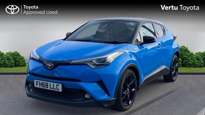 Used Toyota C-HR 122 HP (89 kW) 2019 Cyan splash bitone SUV