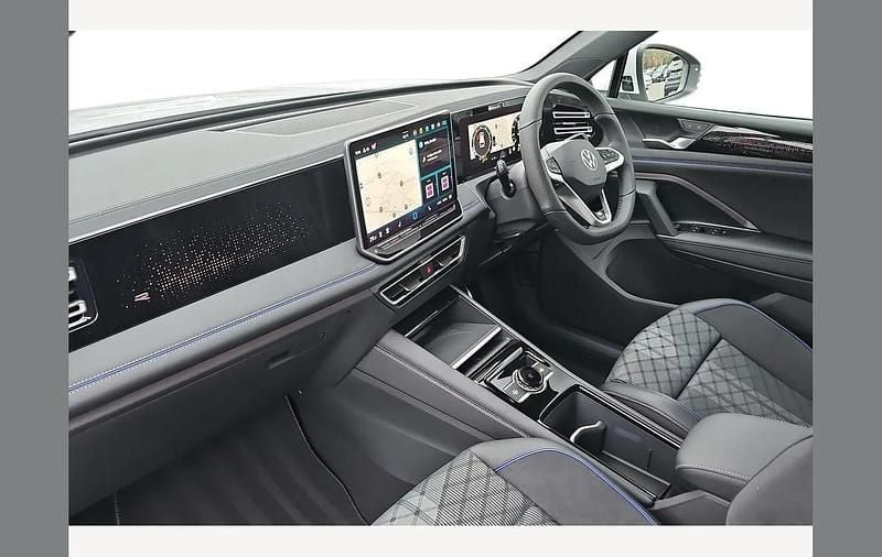 Used VW Tiguan R-line 150 HP (110 kW) 2026 White SUV