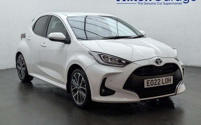 Used 2025 Toyota Yaris Hybrid Hatchback | £14,750 (Super price) - Image 1/4