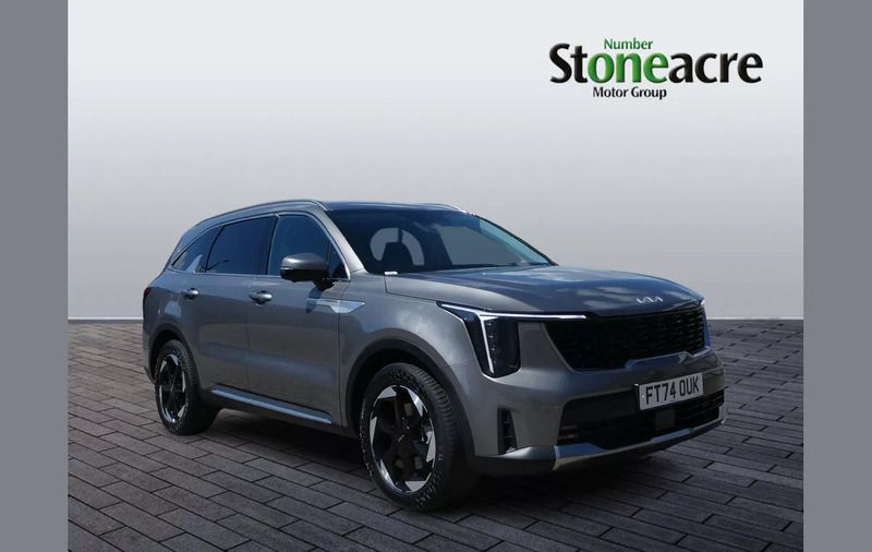 Grey New 2025 Kia Sorento 3 SUV | £46,995 (Good price) - Image 1/4