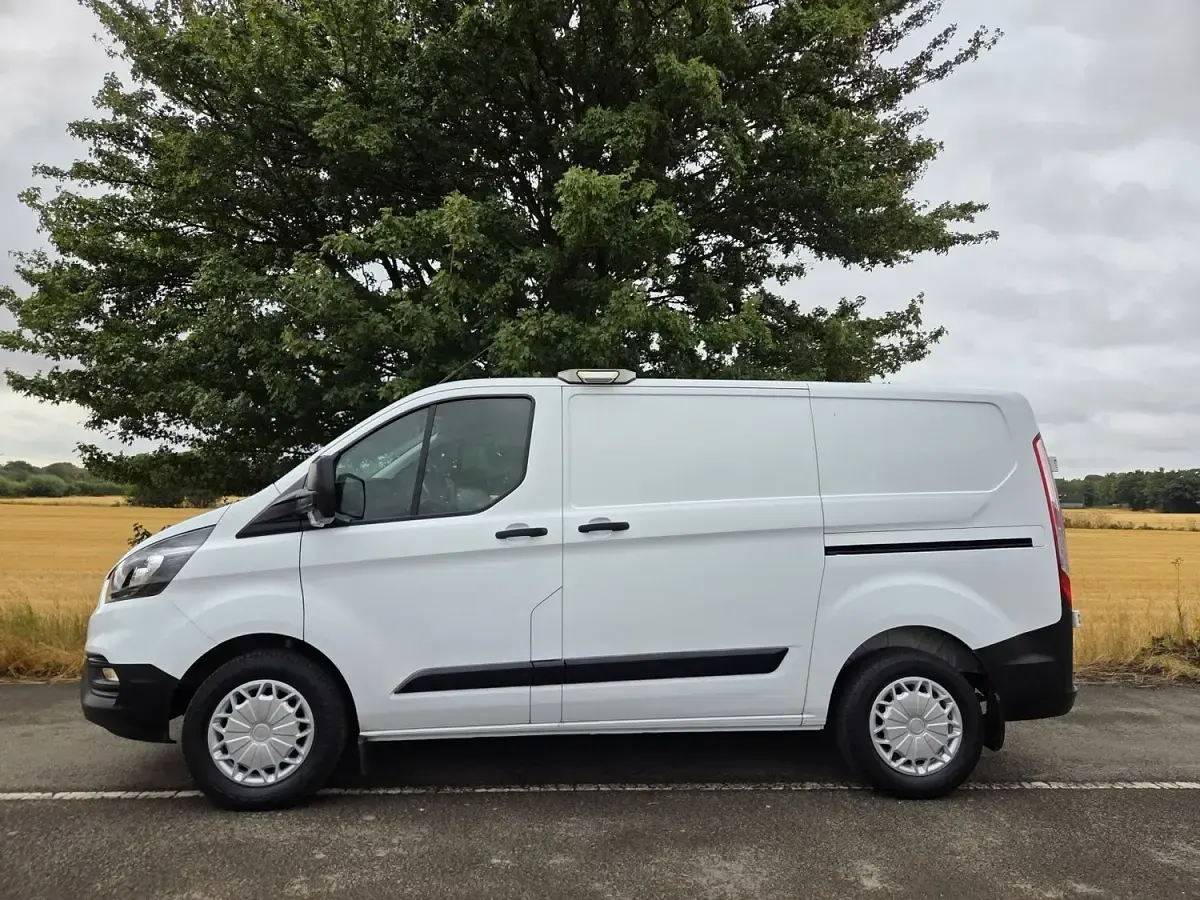 Used Ford Transit Custom 2019 White