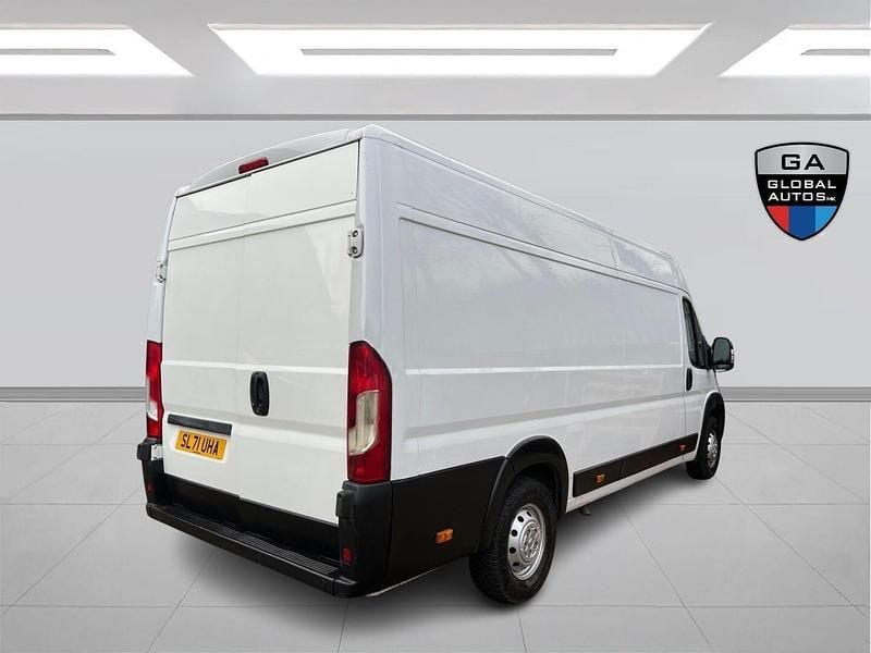 Used Citroën Relay 140 HP (102 kW) 2021 White Van